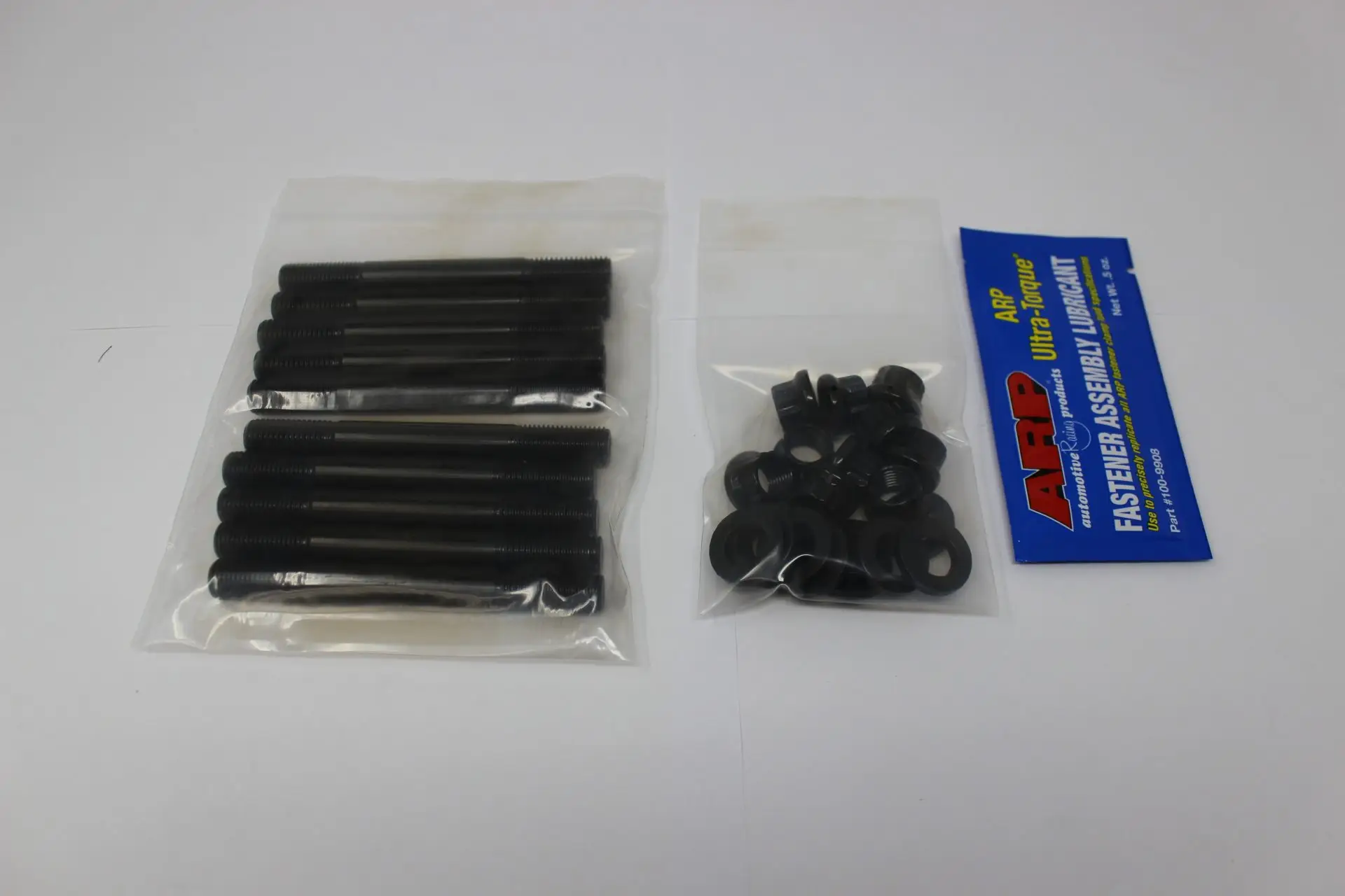 Mazworx SR20VE Main Stud Kit (w/o Girdle) Mazworx SR20VE Main Stud Kit (w/o Girdle)